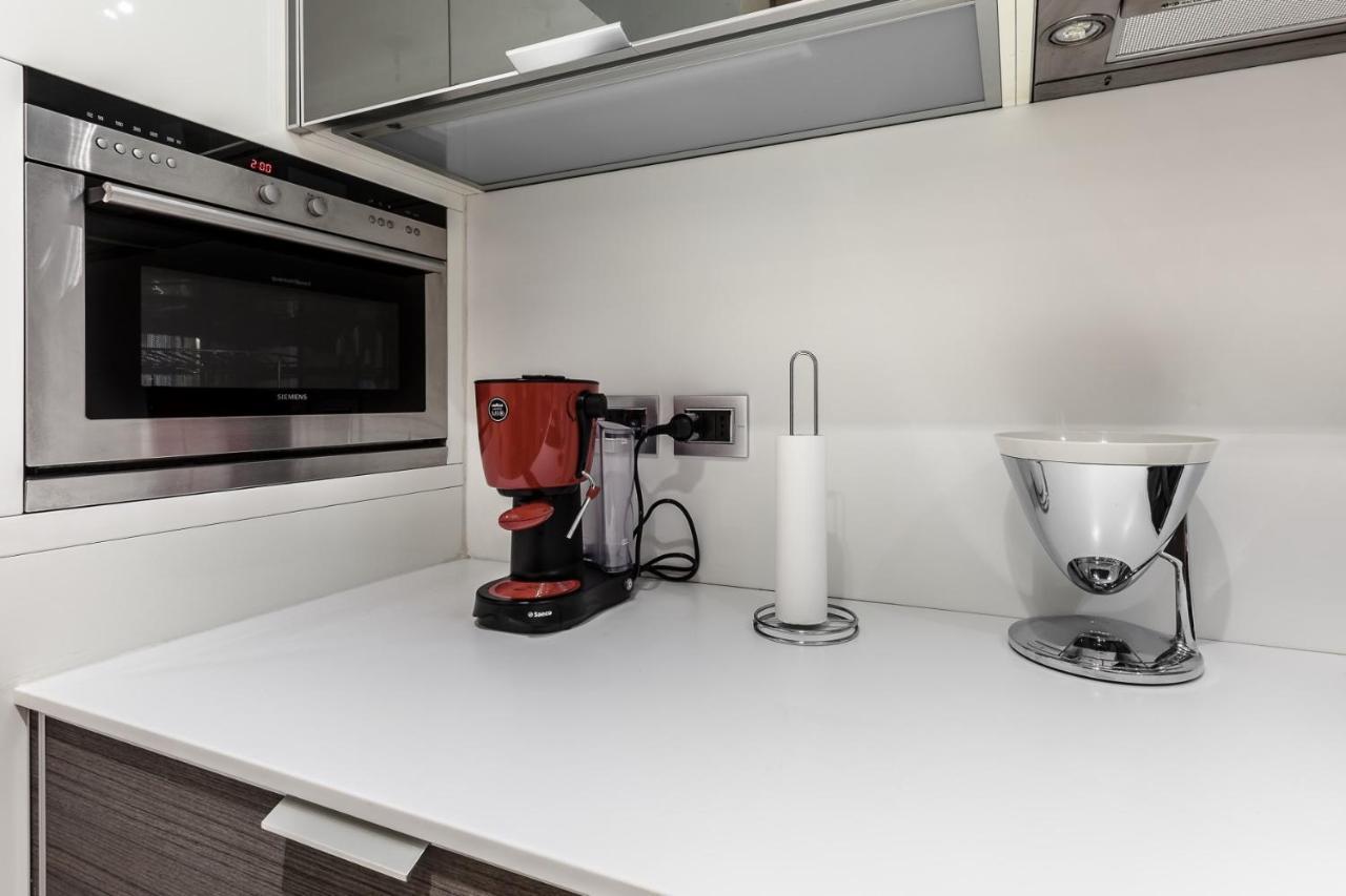 Stylish Suite In Fashion District - Corso Venezia Milaan Buitenkant foto